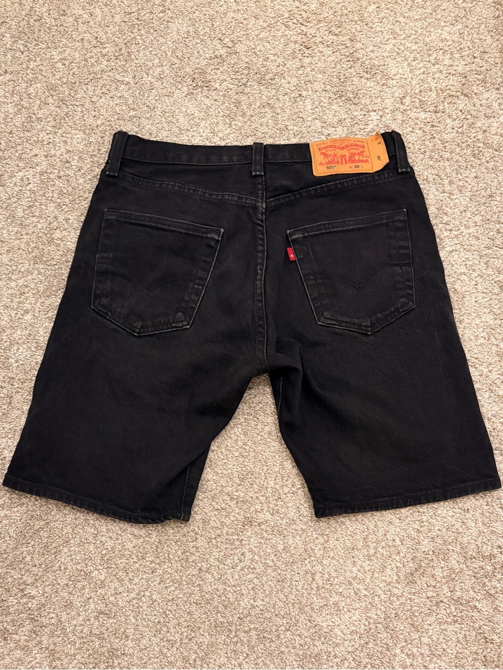 LEVI’S 501 Black Jean Shorts - 30W